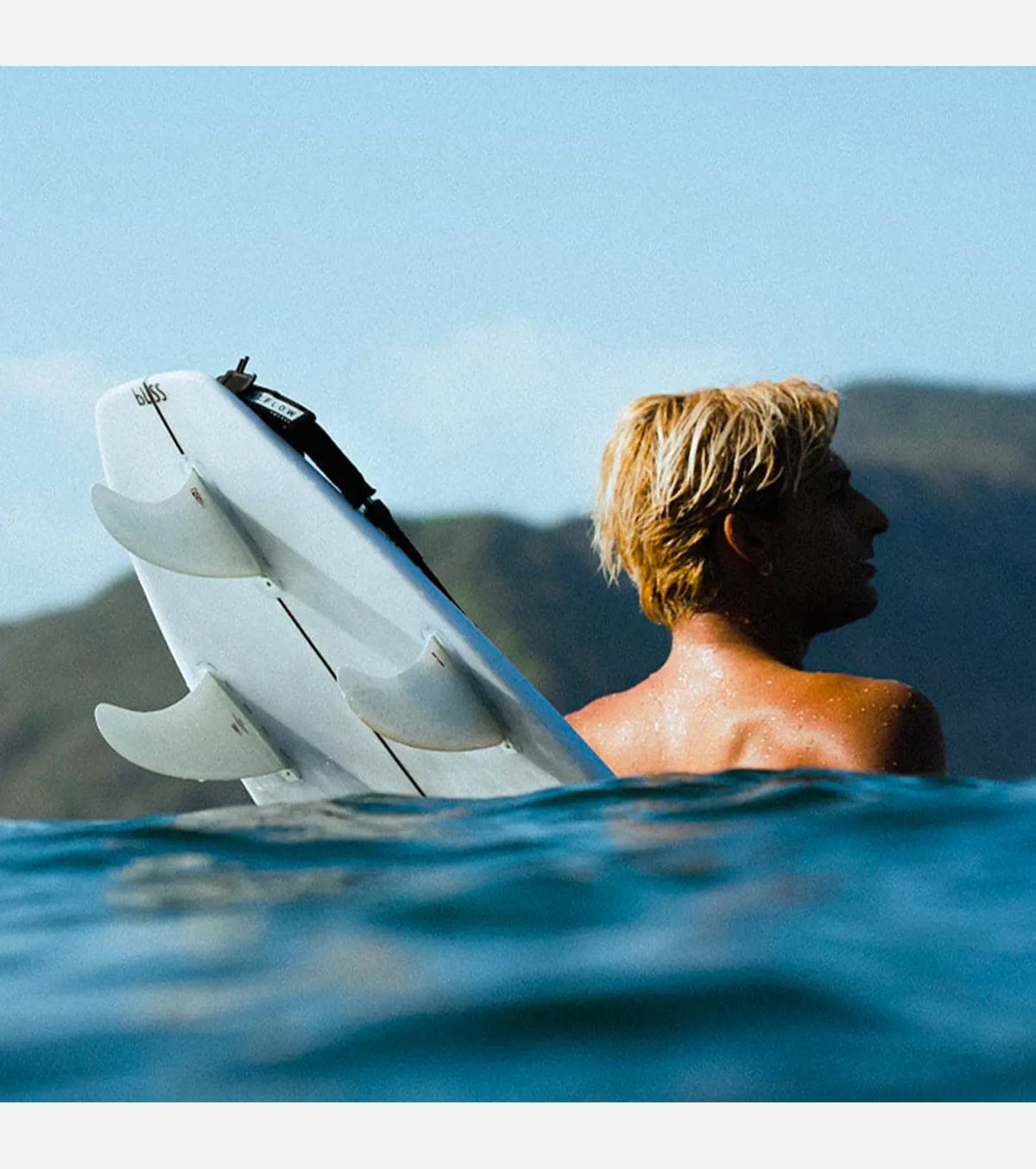 Deflow Pulse Premium Thruster Fins Single Tab