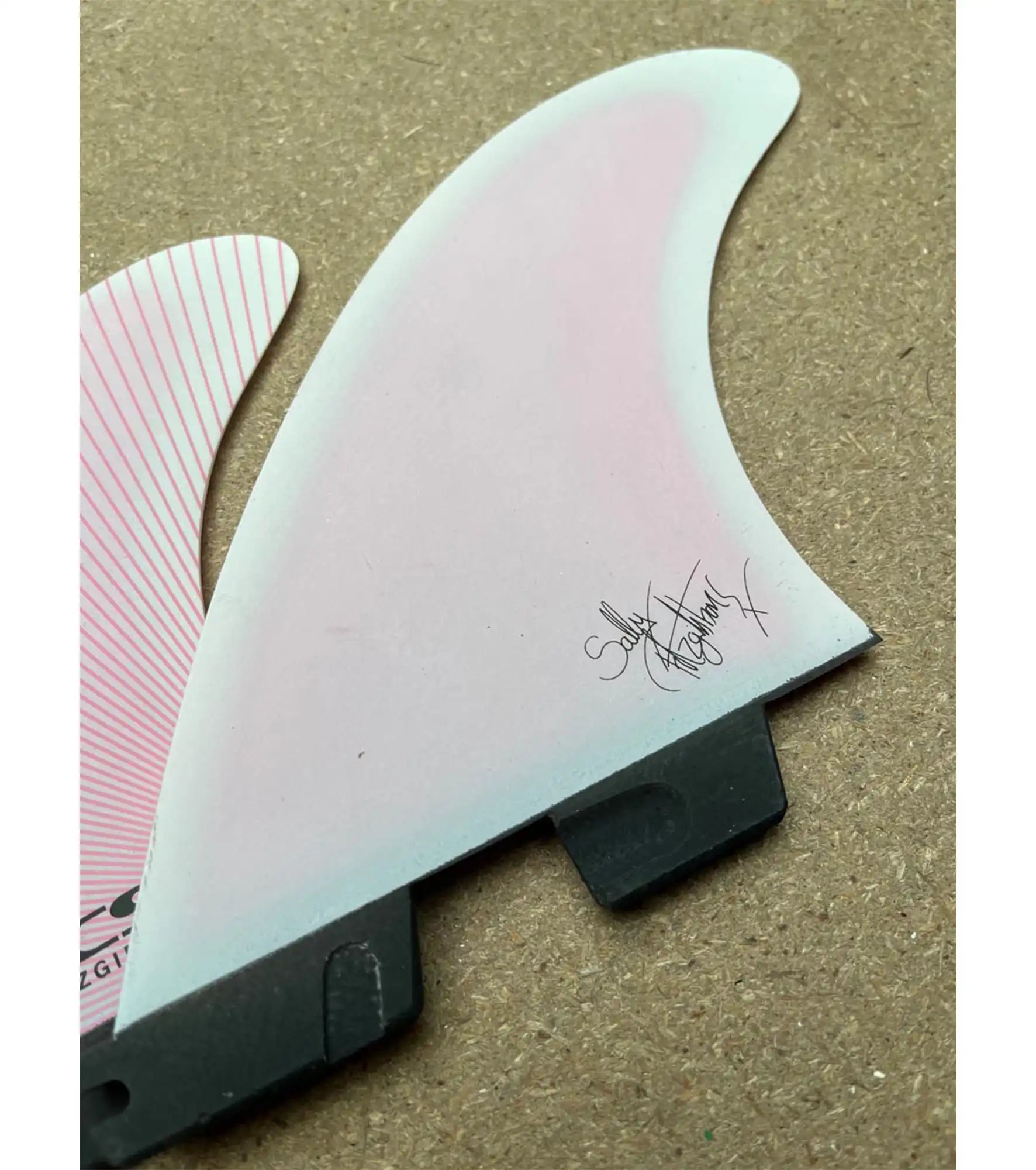 FCS II Sally Fitzgibbons Performance Core Thruster Fins
