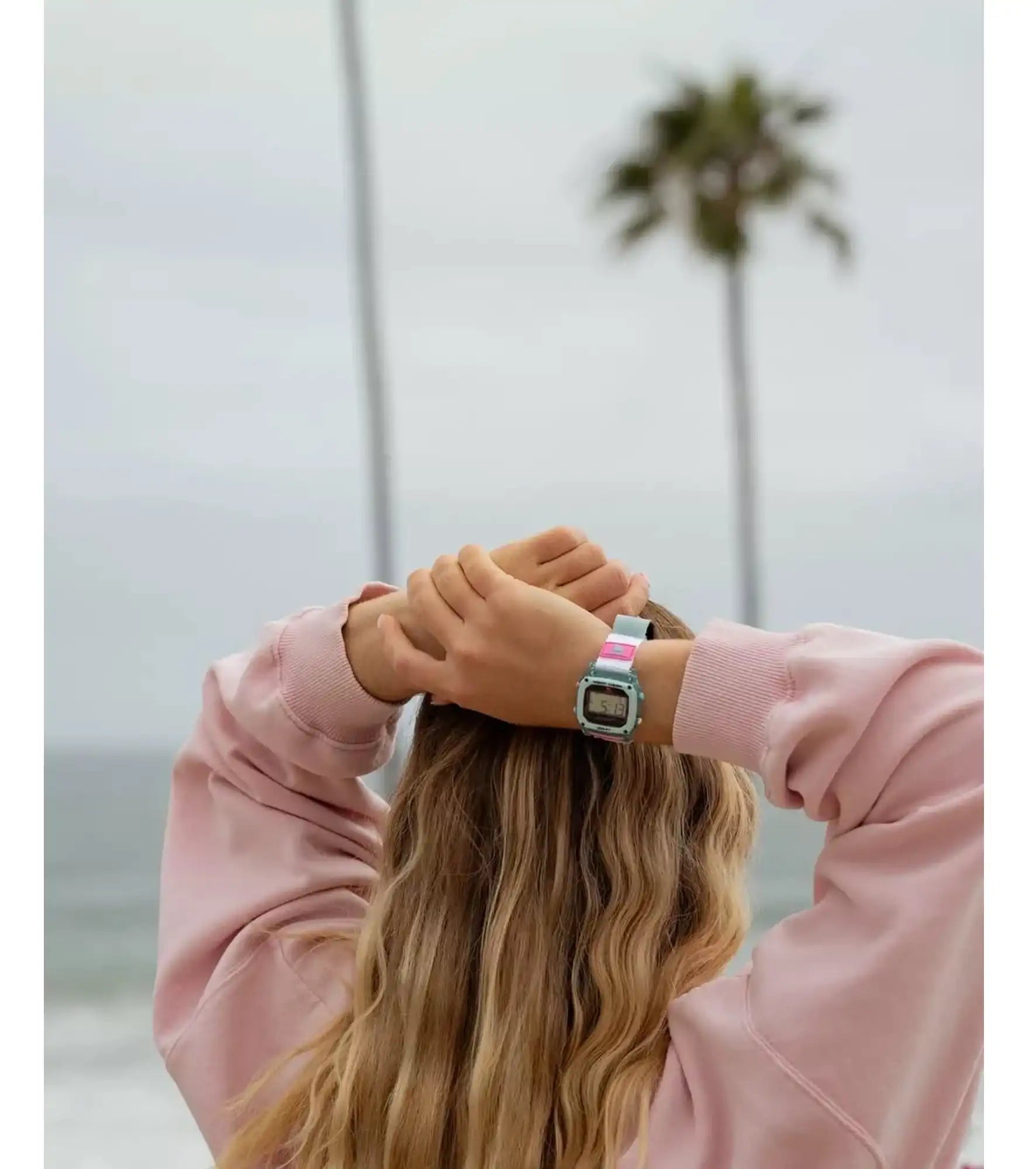 Freestyle - Shark Classic Leash - Caroline Marks - Clear Blue Sky - Watch