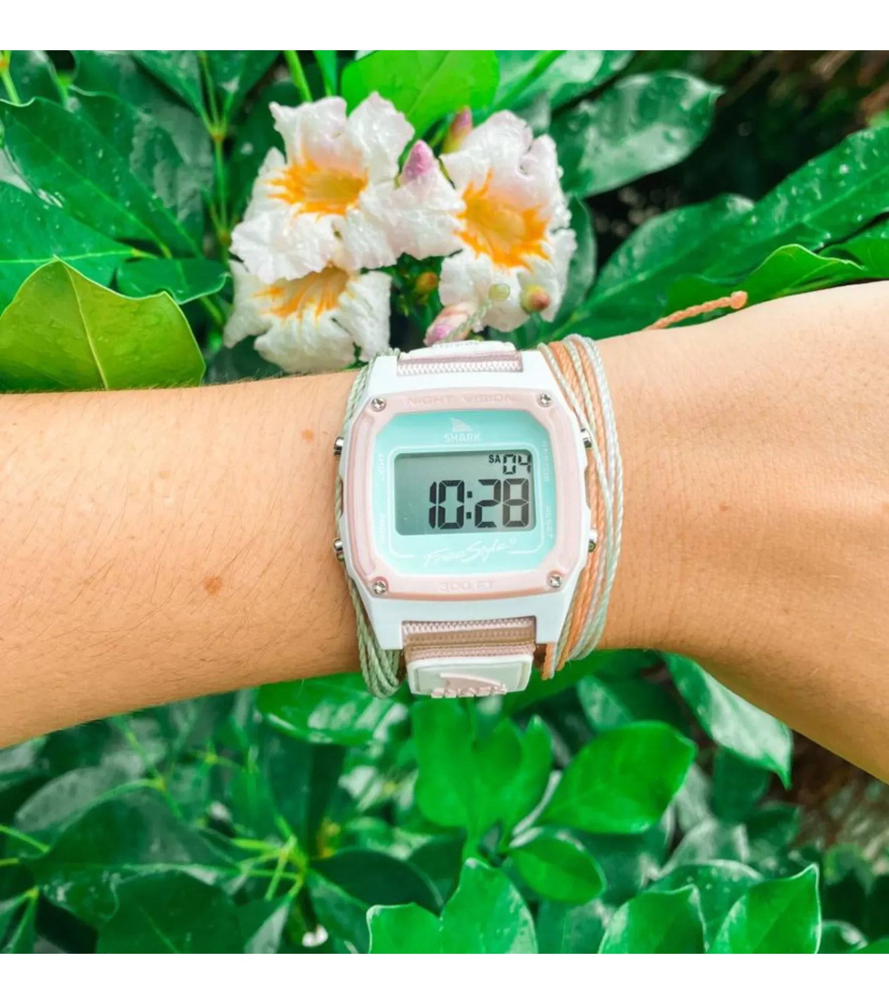 Freestyle - Shark Classic Leash - Bashful - Watch