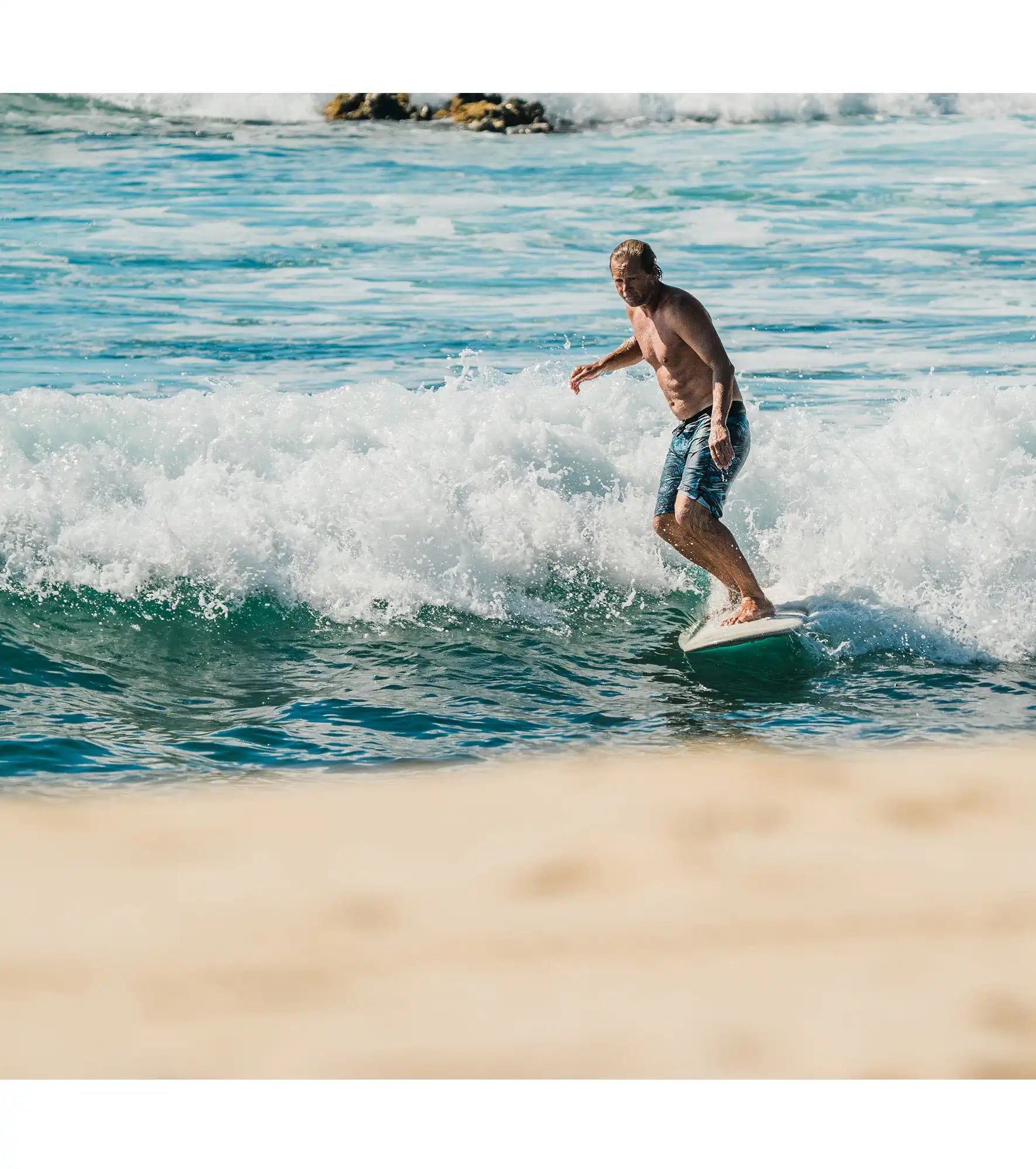 Takayama Scorpion 2 - Tuflite Pro - FCS II - 4 + 1 Fin