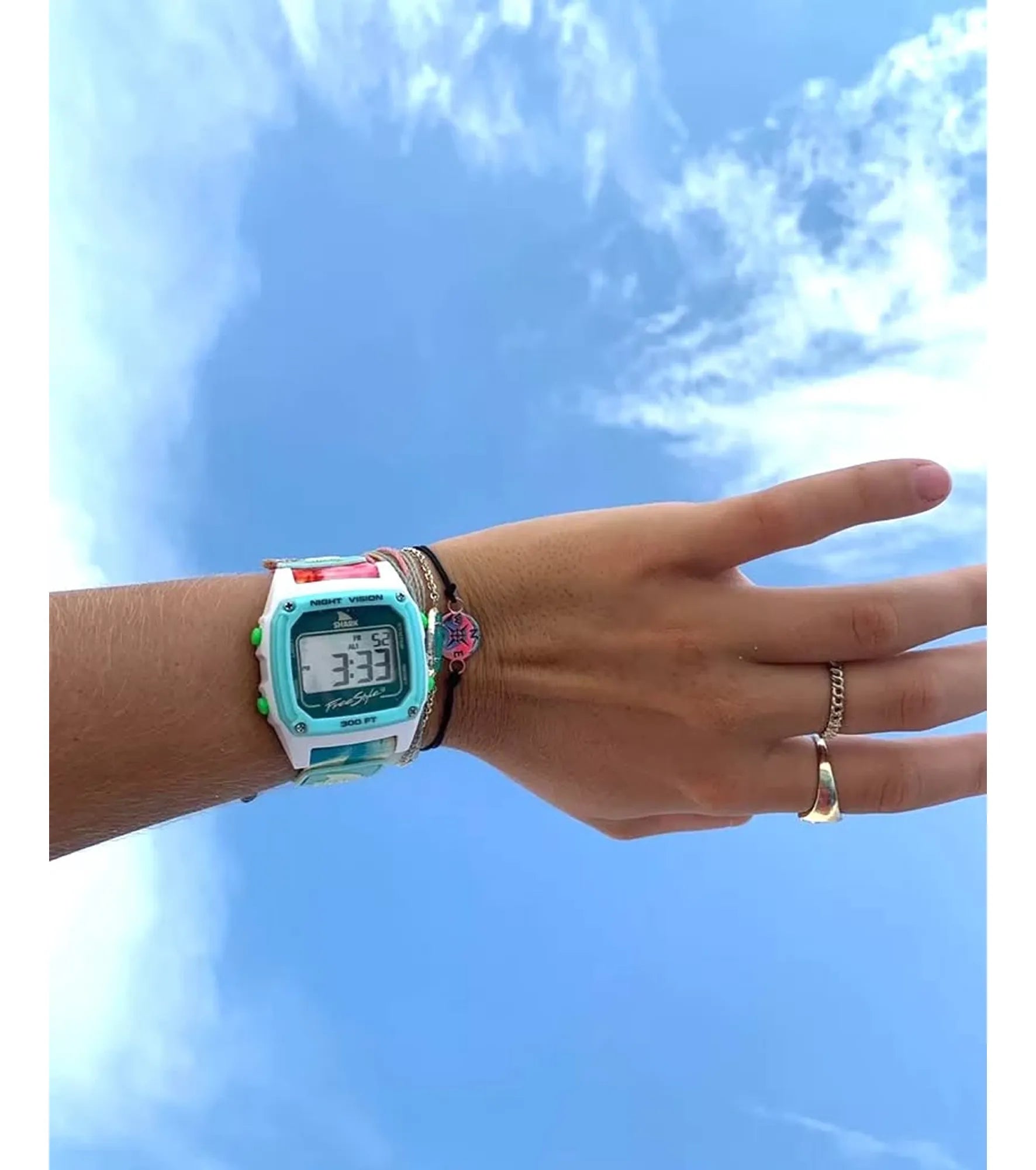 Freestyle - Shark Classic Clip - Sage Erickson - Flower Power - Watch