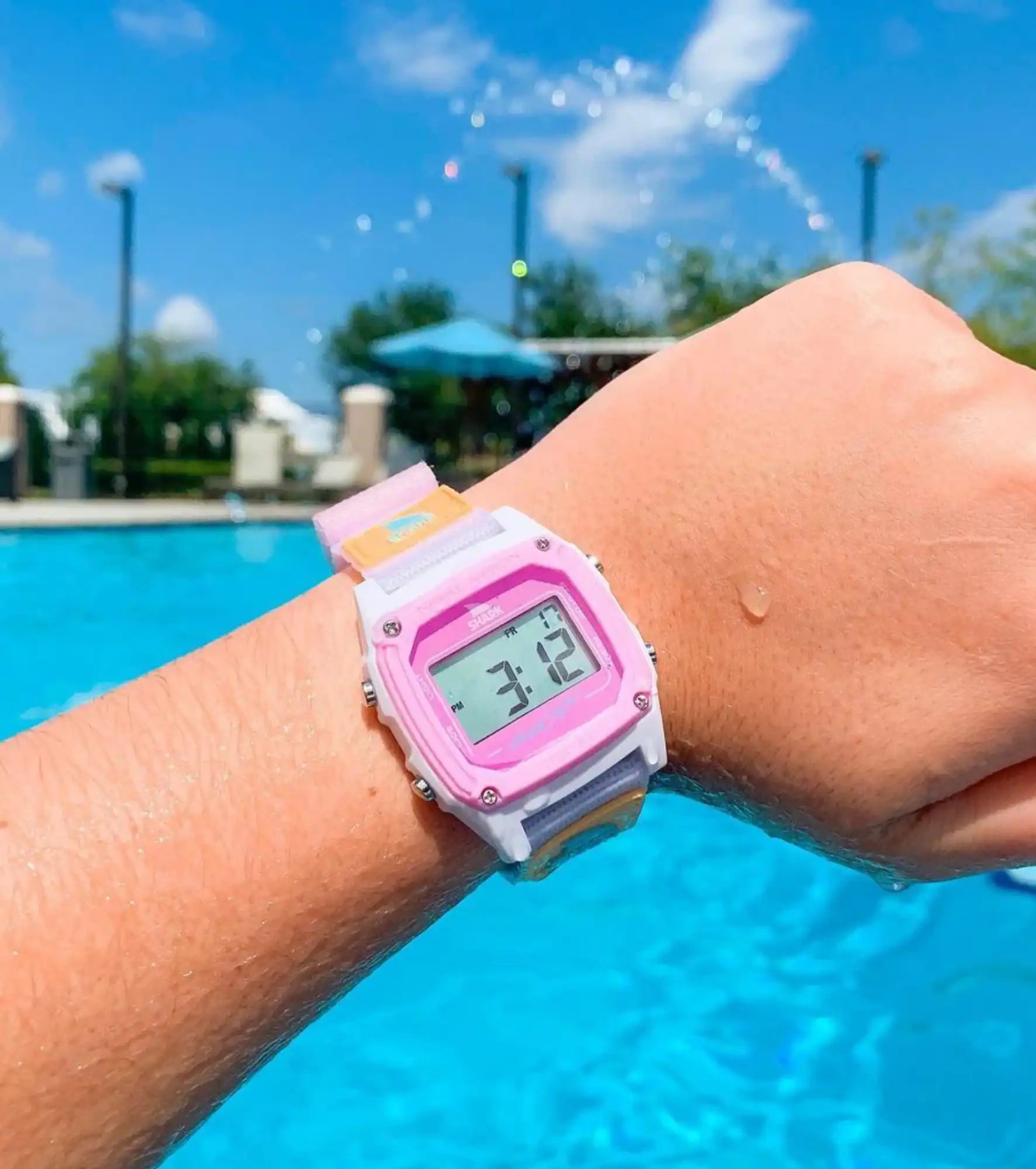 Freestyle - Shark Classic Leash - Blue Tie Dye Shark - Watch