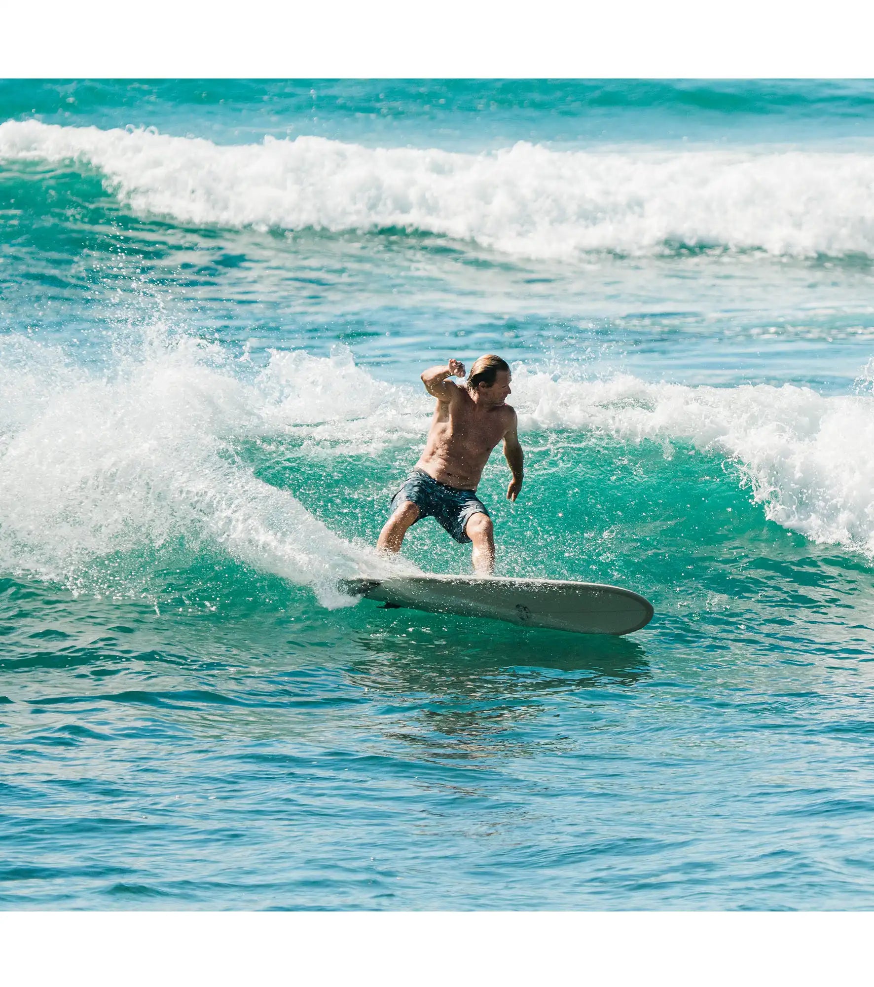 Takayama Scorpion 2 - Tuflite Pro - FCS II - 4 + 1 Fin